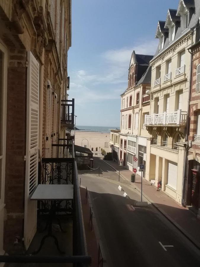 Trouville Centre 2 Pieces Balcon Sur Plage A 30 Metres Apartment ภายนอก รูปภาพ